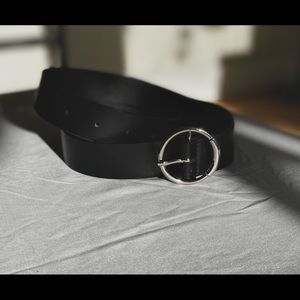 Black belt • size M • silver buckle •